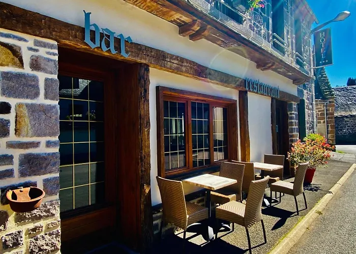 Hotel Restaurant Du Plomb Du Cantal